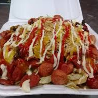 Salchipapa MIXTA(chorizo-butifarra)