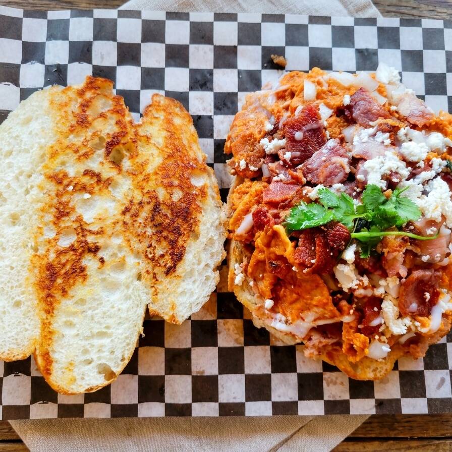 Torta de Chilaquiles