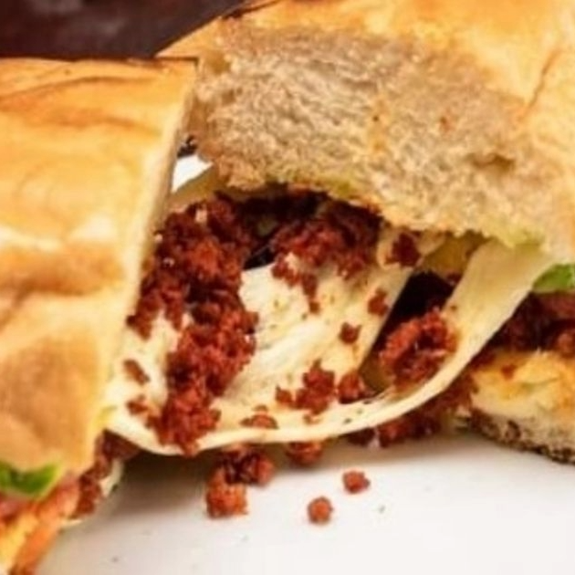 Lonche de Chorizo