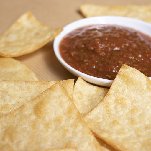 Totopos Con Salsa
