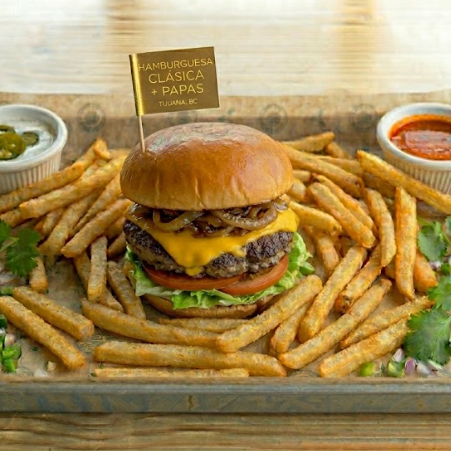 Hamburguesas Clásica y Papas
