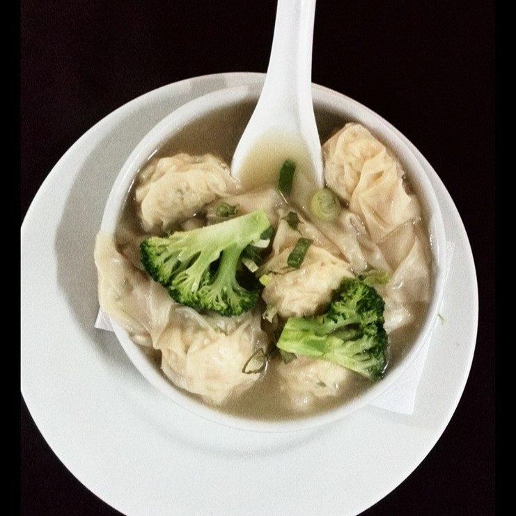 Sopa de Wantán pollo