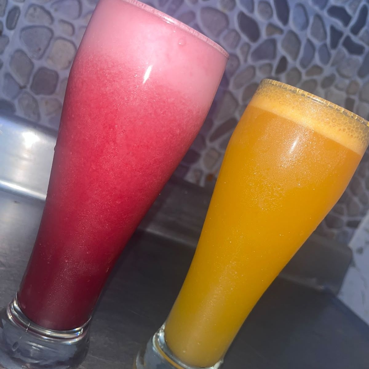 Jugos Naturales en Agua