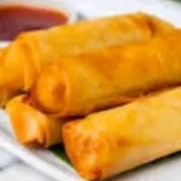 Massa de rolinho e queijo , serve 1 pessoa.