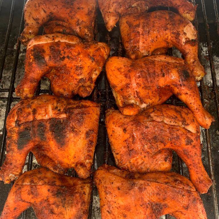 MEDIO POLLO MÁS UN JALAPEÑO RELLENO