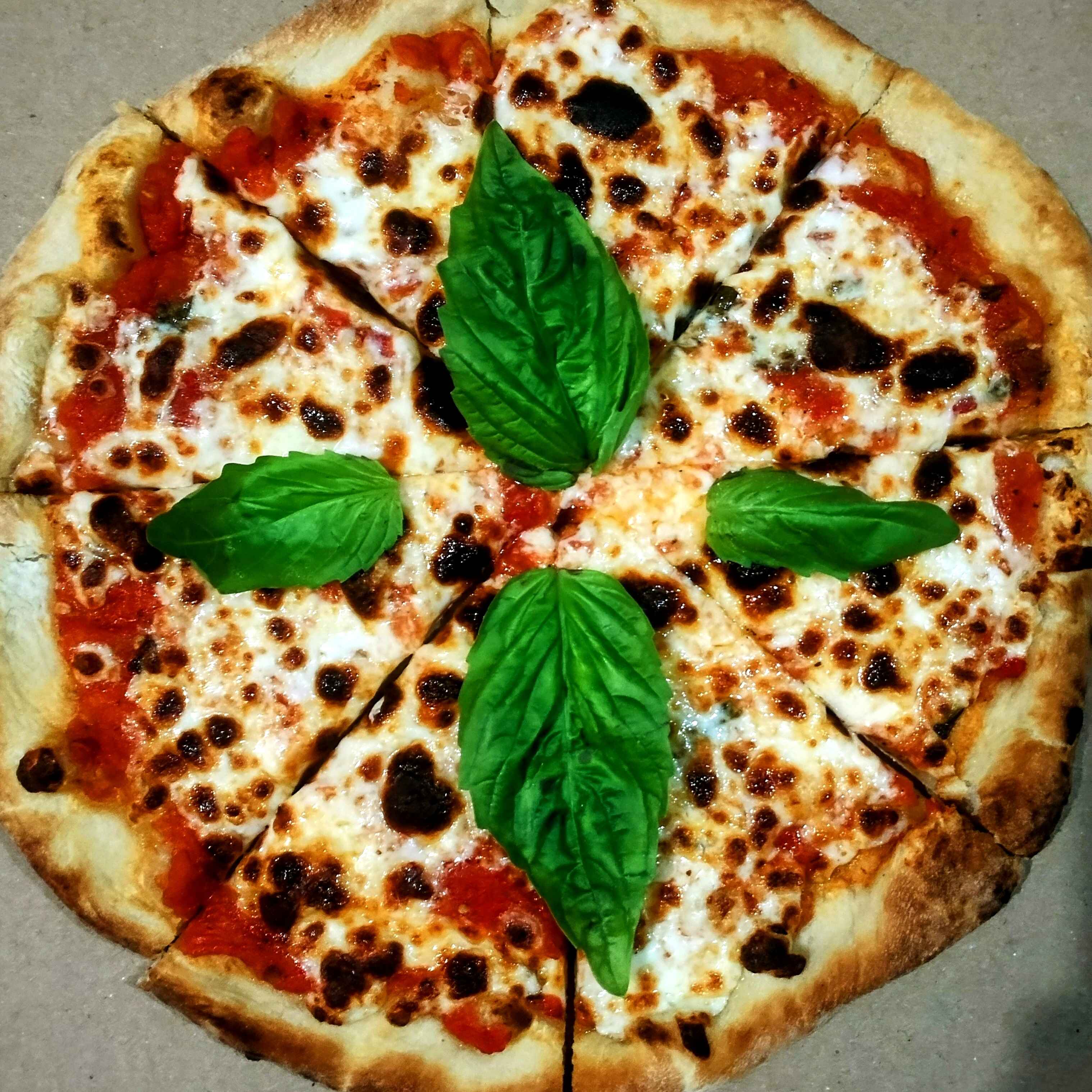 Pizza Margherita