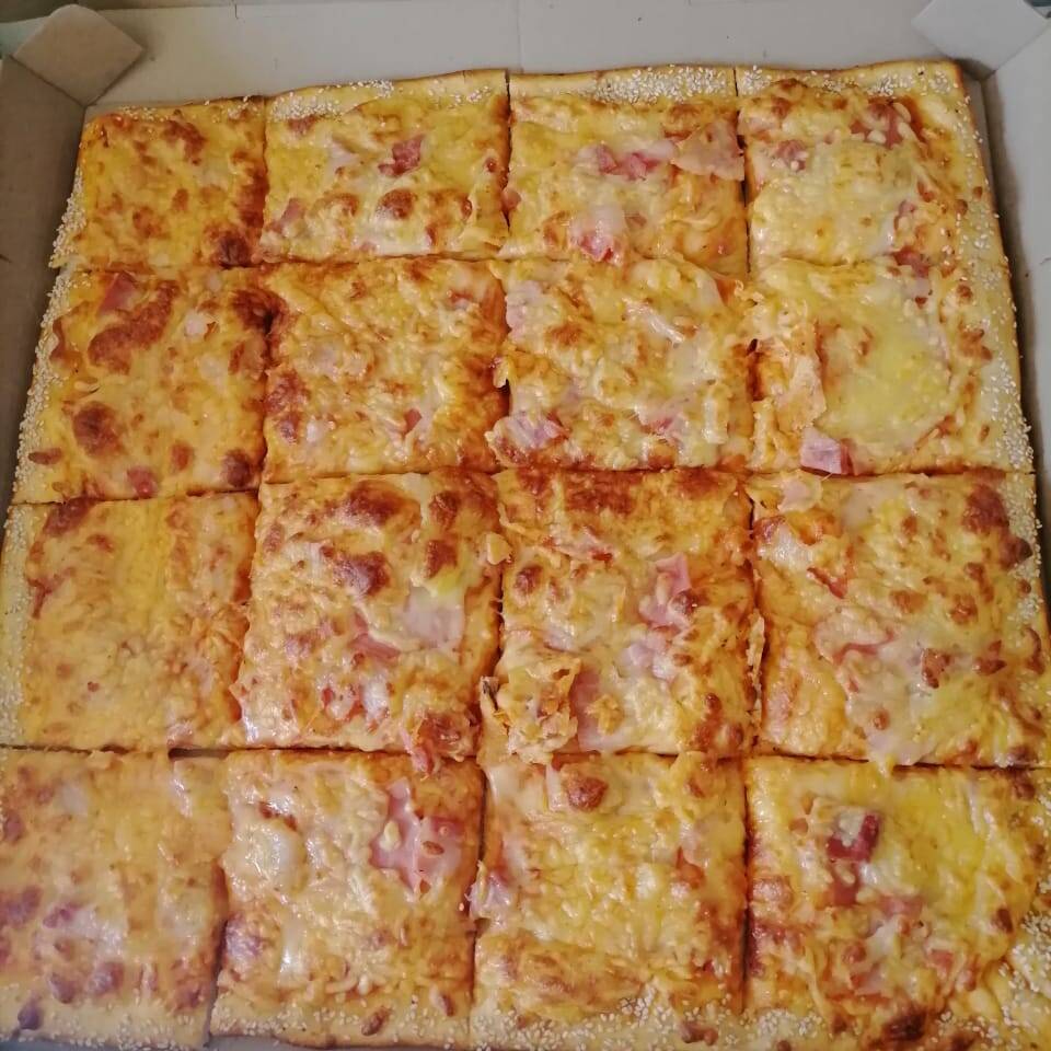 Pizza Carnes Frias