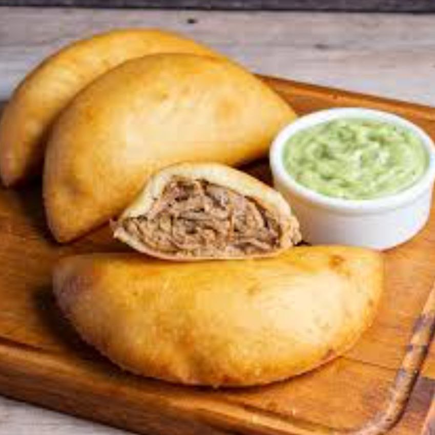 Empanada de Carne Mechada