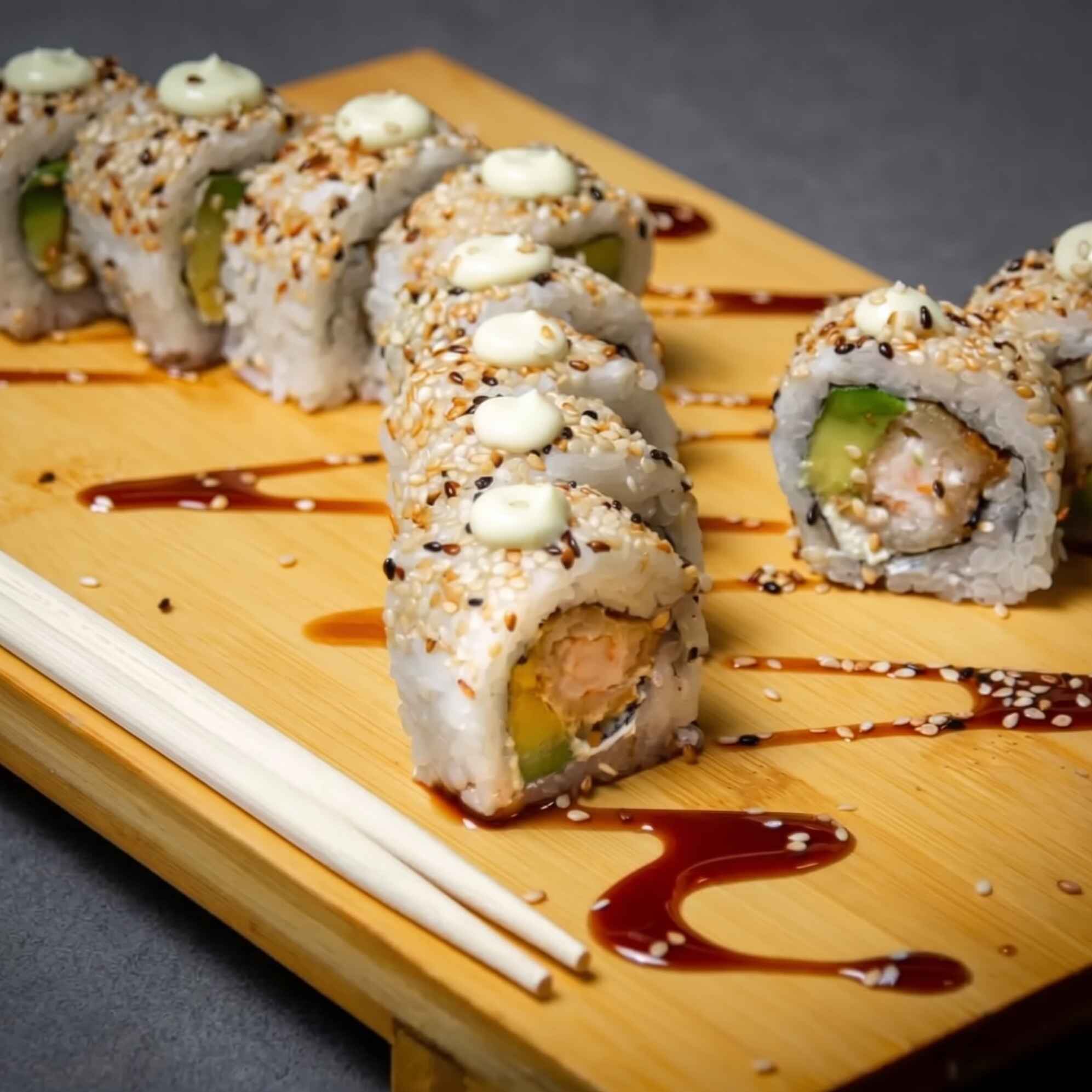 Porthus Roll 12 Bocados + Domi Gratis!