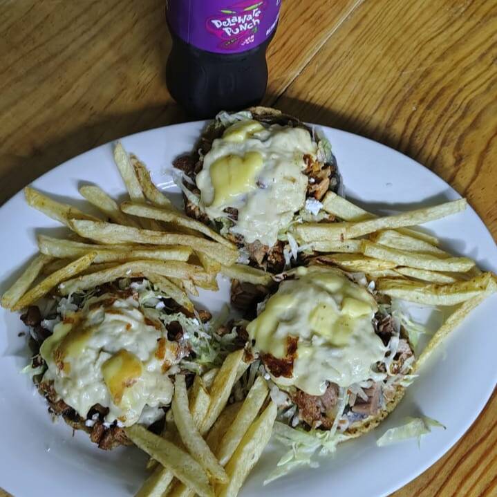 SOPES ORDEN TRES CAMPECHANOS PAPAS REFRESCO 600ML