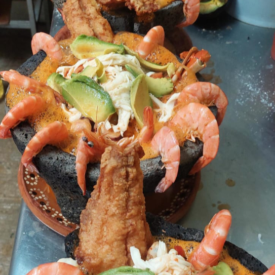 MOLCAJETE DE MARISCOS