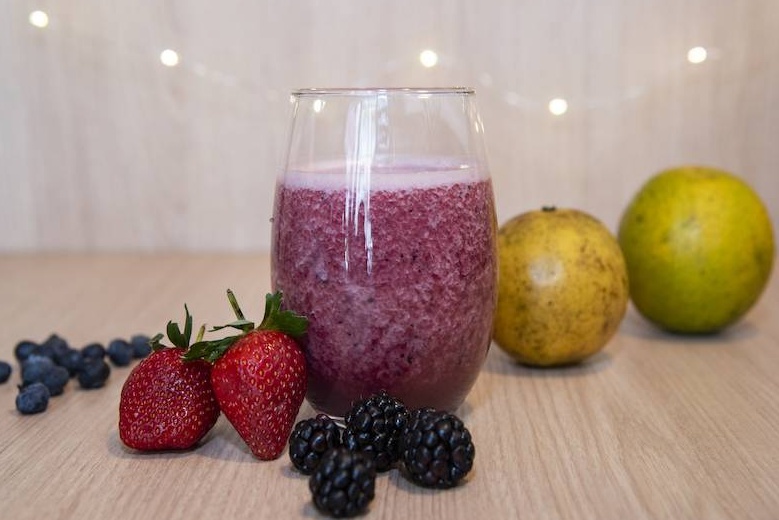 JUGO DE FRUTOS ROJOS