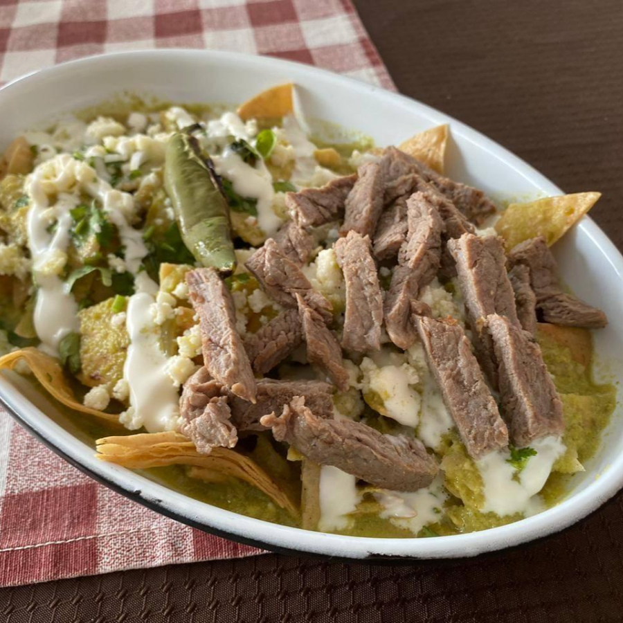 Chilaquiles Verdes Con Arrachera