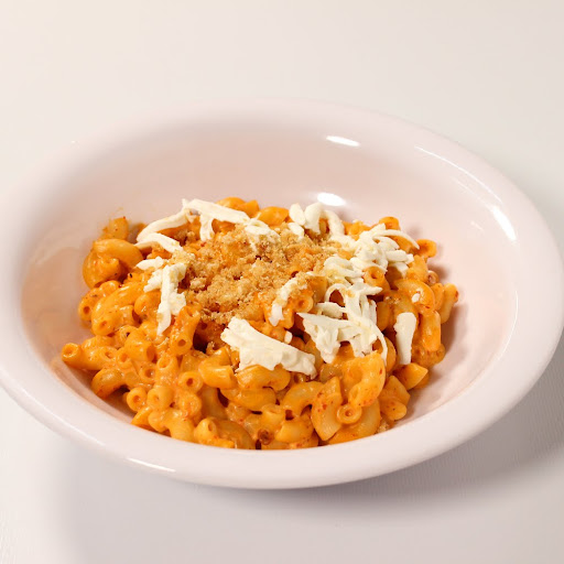 Codito Al Chipotle Con Chicharrón