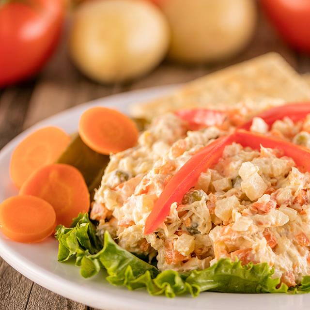 ENSALADA DE POLLO