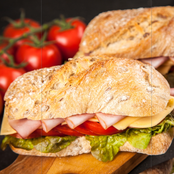 CHAPATA DE JAMÓN (INCLUYE NÉCTAR, FRUTA Y CAFÉ)