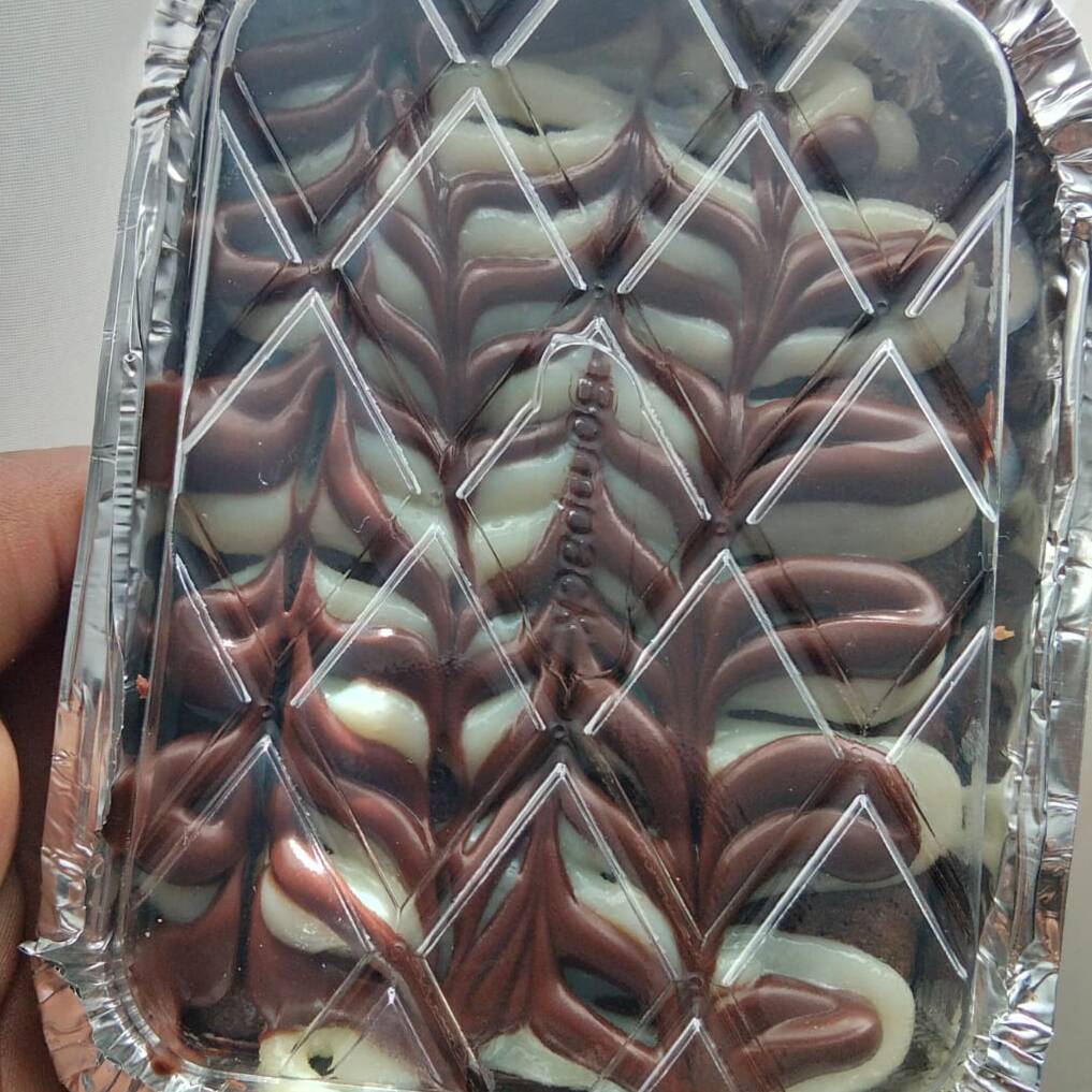 (250ml) Brownie macio e chocolatudo, com uma deliciosa camada de creme de Ninho e muita Nutella. Uma combinação irresistível, cremosa e perfeita para adoçar o seu dia! 🤎✨