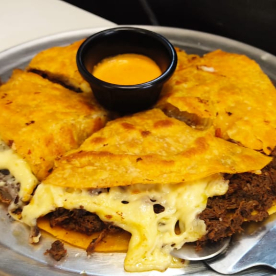 Lunes de PizzaBirria 2x1