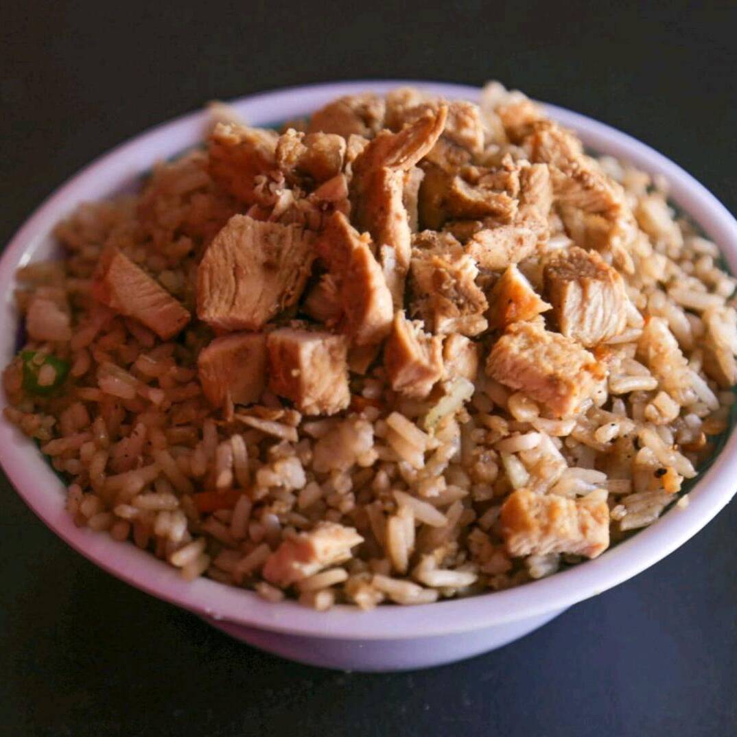 Yakimeshi con Pollo