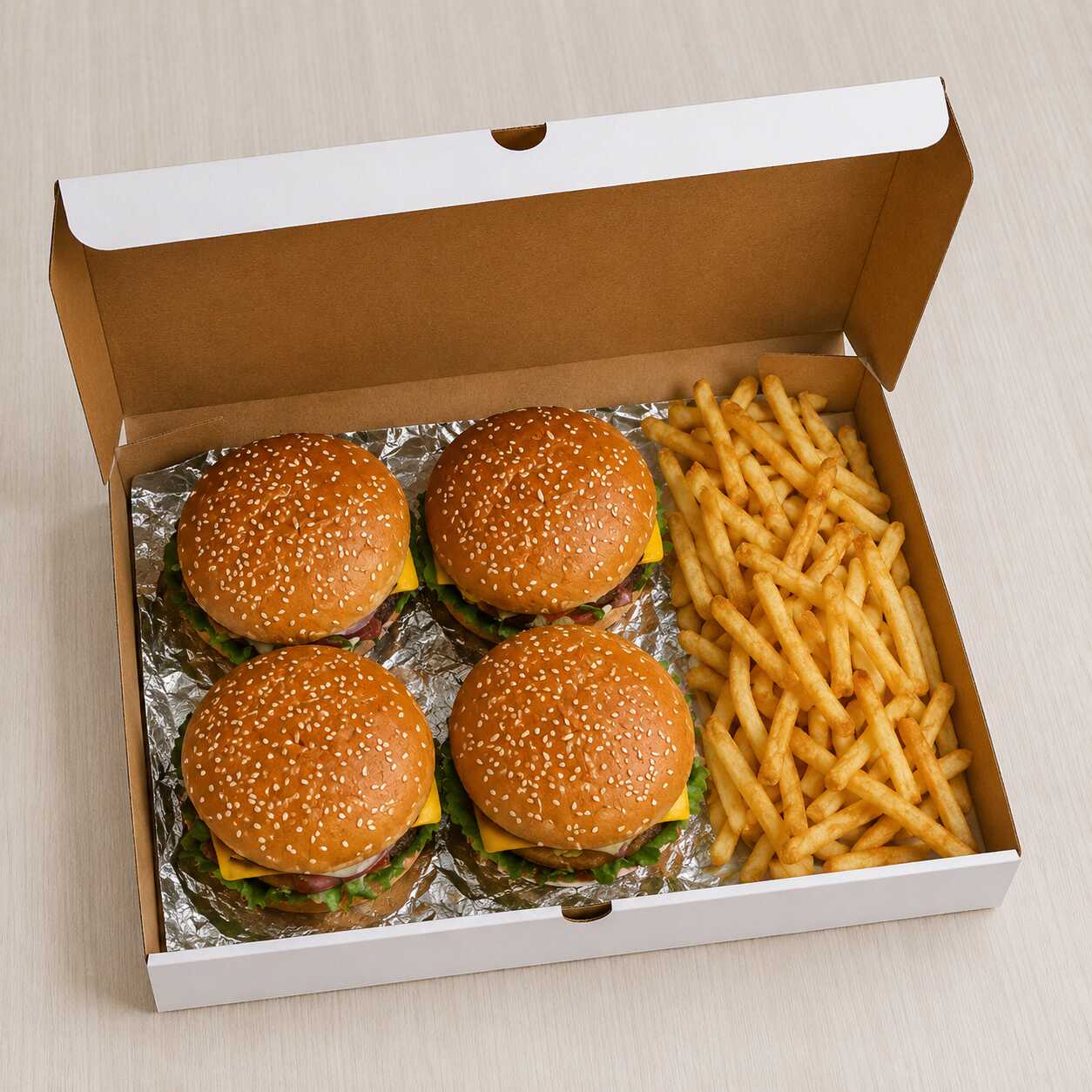 Surtida Box de Burger con Papas
