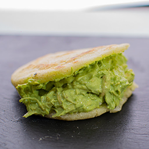 Arepa Reina Pepeada