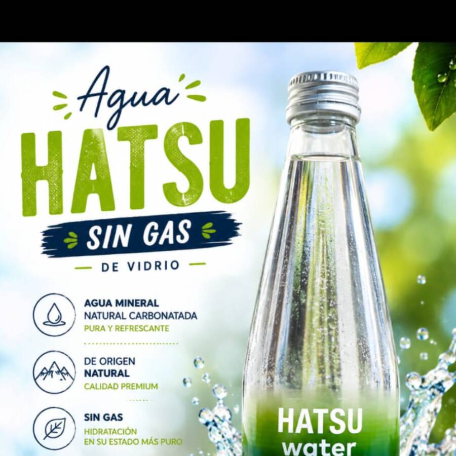 Agua carbonatada en botella