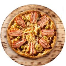 Presunto fatiado, palmito, catupiry e mussarela.