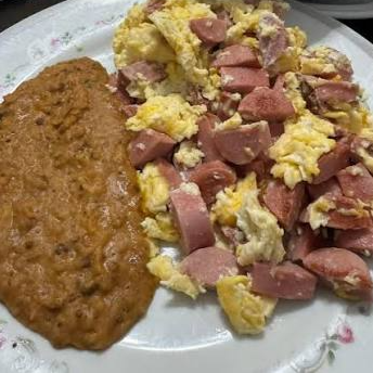 Huevos con Salchicha