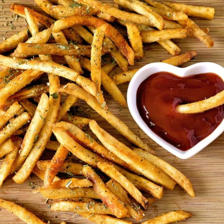Papas a la Francesa + Salsa a Eleccion