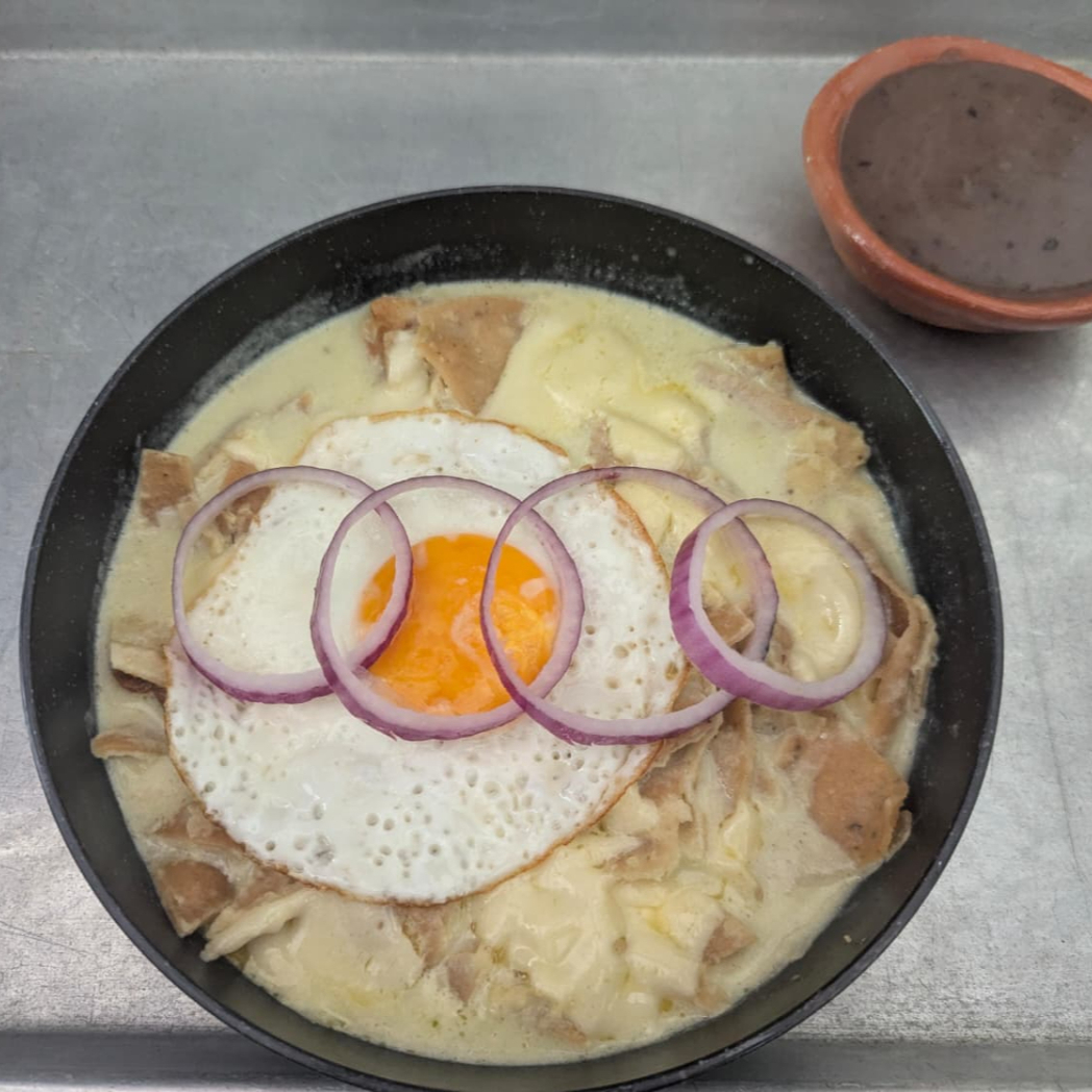 Chilaquiles Suizos Gratinados