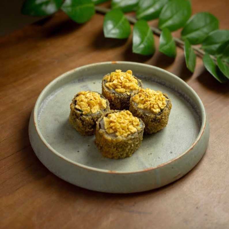 Avocado cremoso com crocância de tortillas temperadas. Um contraste perfeito entre suavidade e textura.