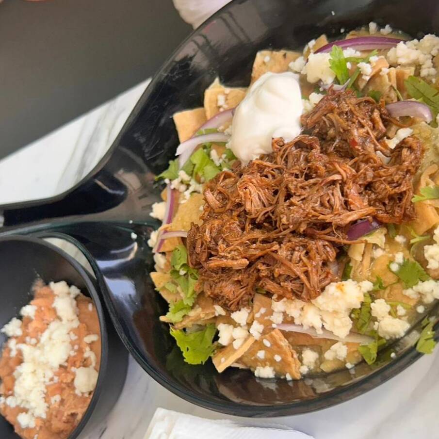 Chilaquiles con Birria