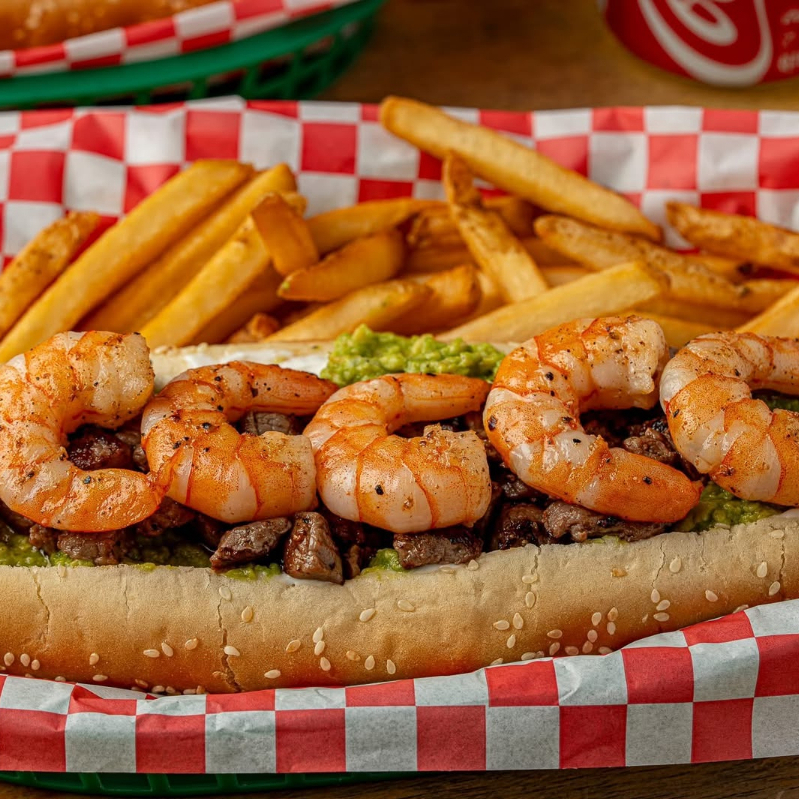 Hot Dog Mar y Tierra