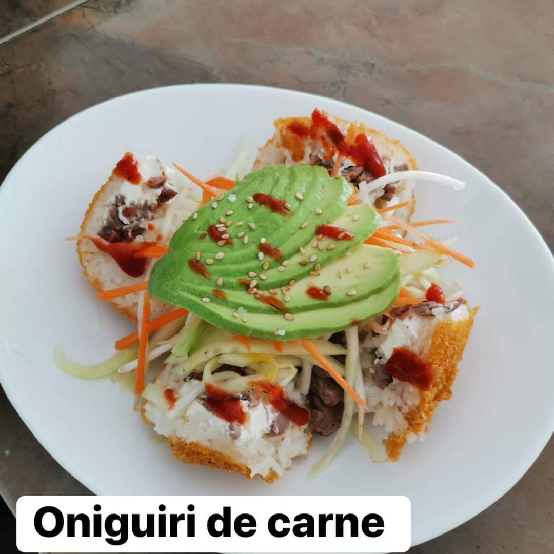 Oniguiri Carne