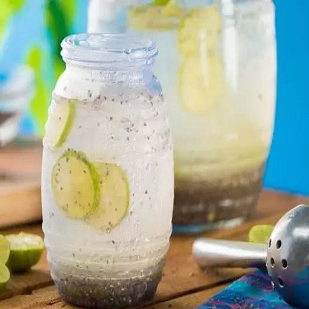 Agua de Limón con Chía (1/2 Litro)