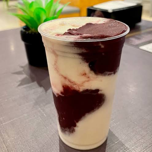 Açai + creme de ninho + 3 complementos grátis
