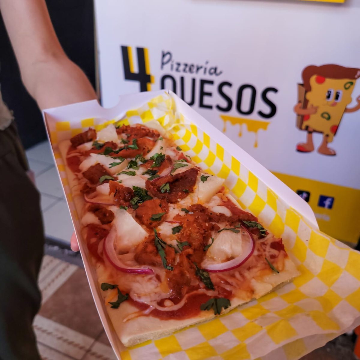 Pizza al pastor