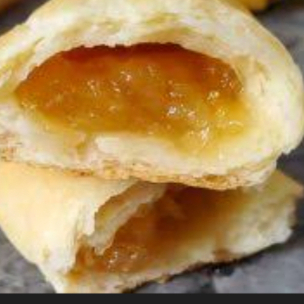 Empanada de piña🍍🥟🍡🍍🍍🍍🍍⭐⚡👑
