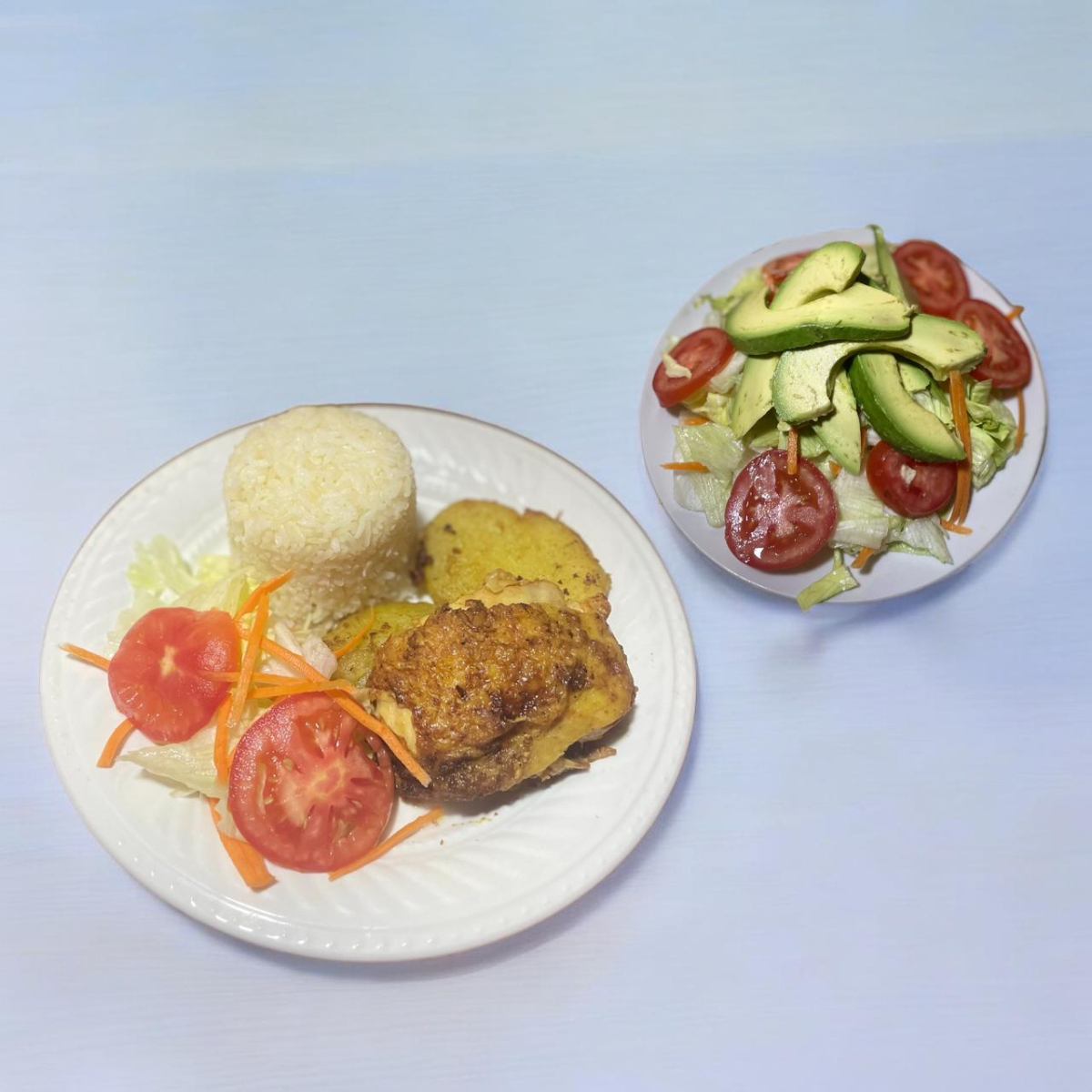Pollo a la Olla & Ensalada de Palta