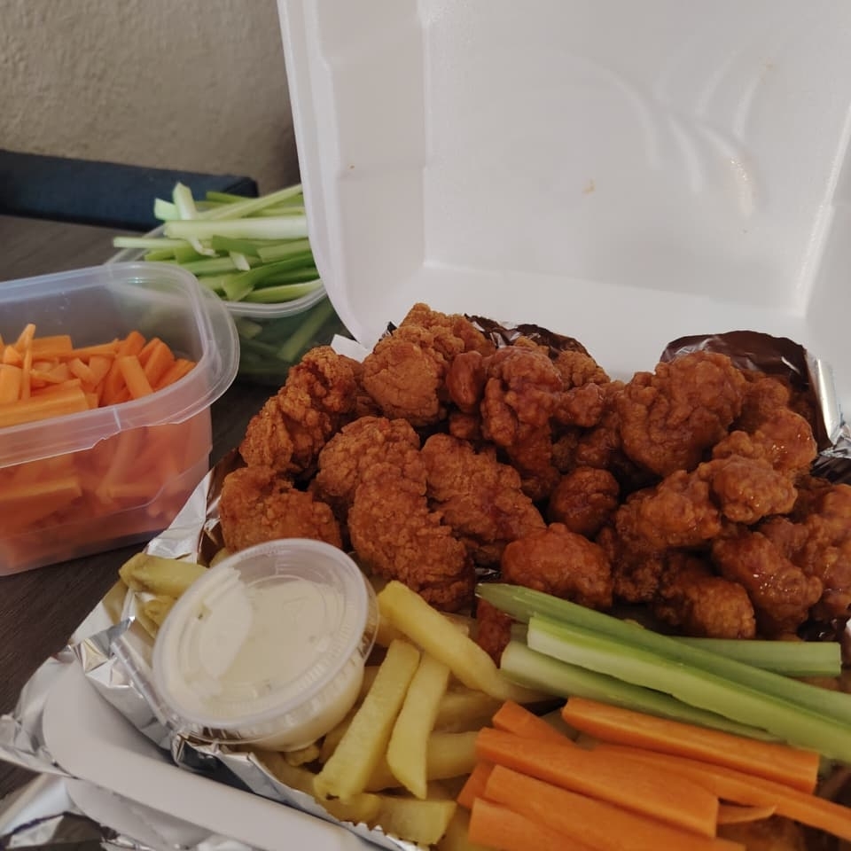 E&E Boneless - 1/2 Kilo