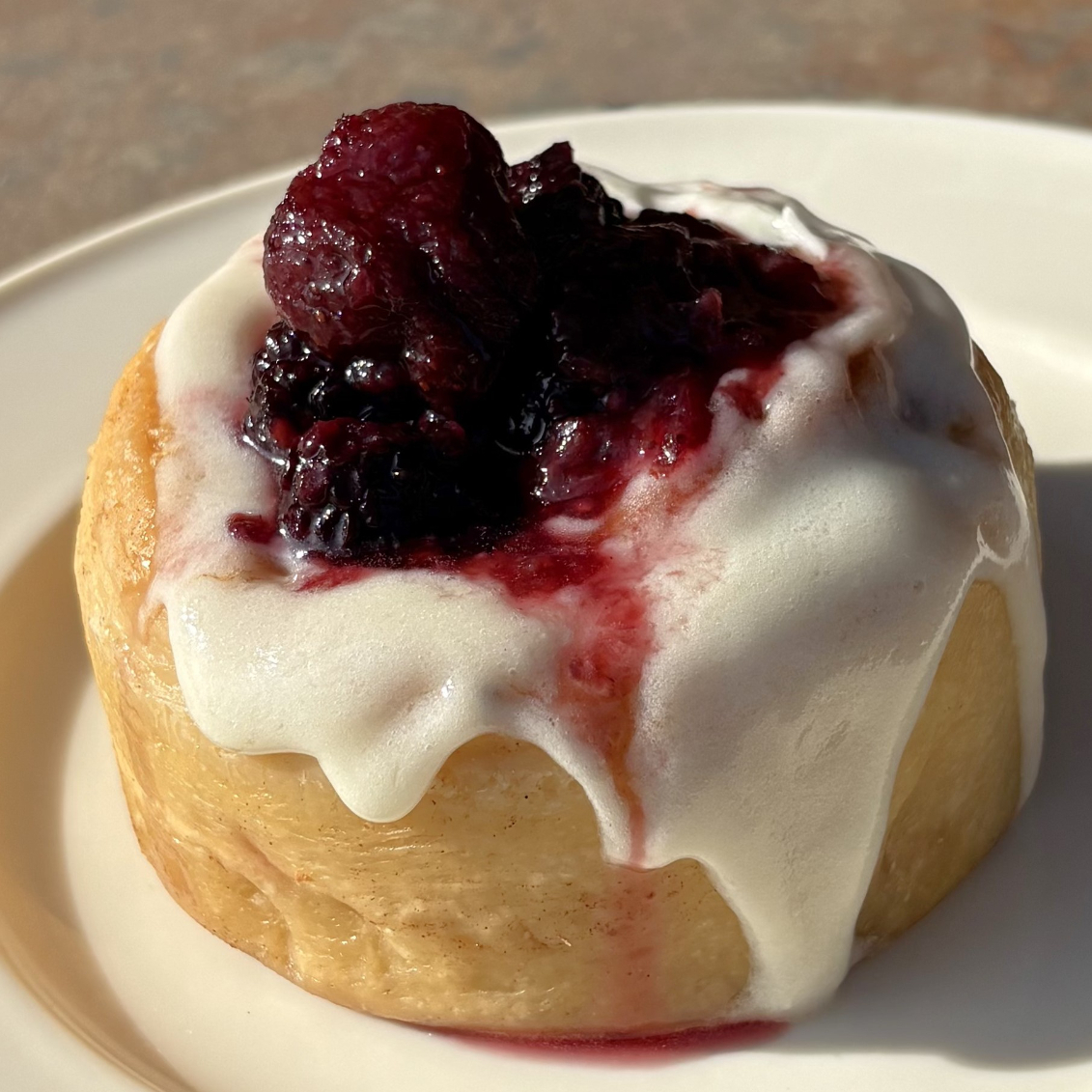 ROL DE CANELA FRUTOS ROJOS