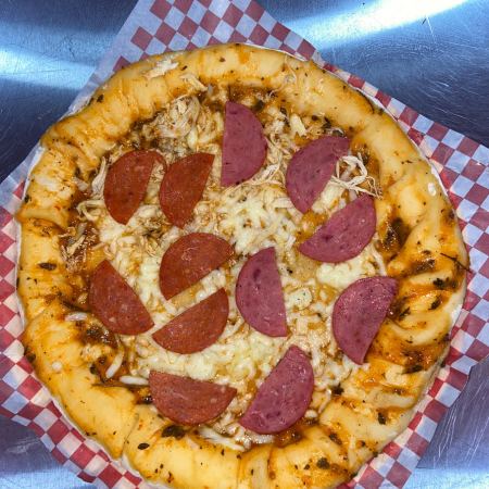 PIZZA PARA 2 PEPERONI - SALAMI + BORDE QUESO