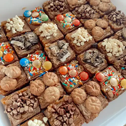 Caja X30 Mini Brownie + Topping