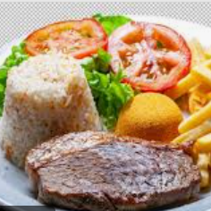 Arroz, feijão, farofa de ovos e mais um acompanhamento a sua escolha