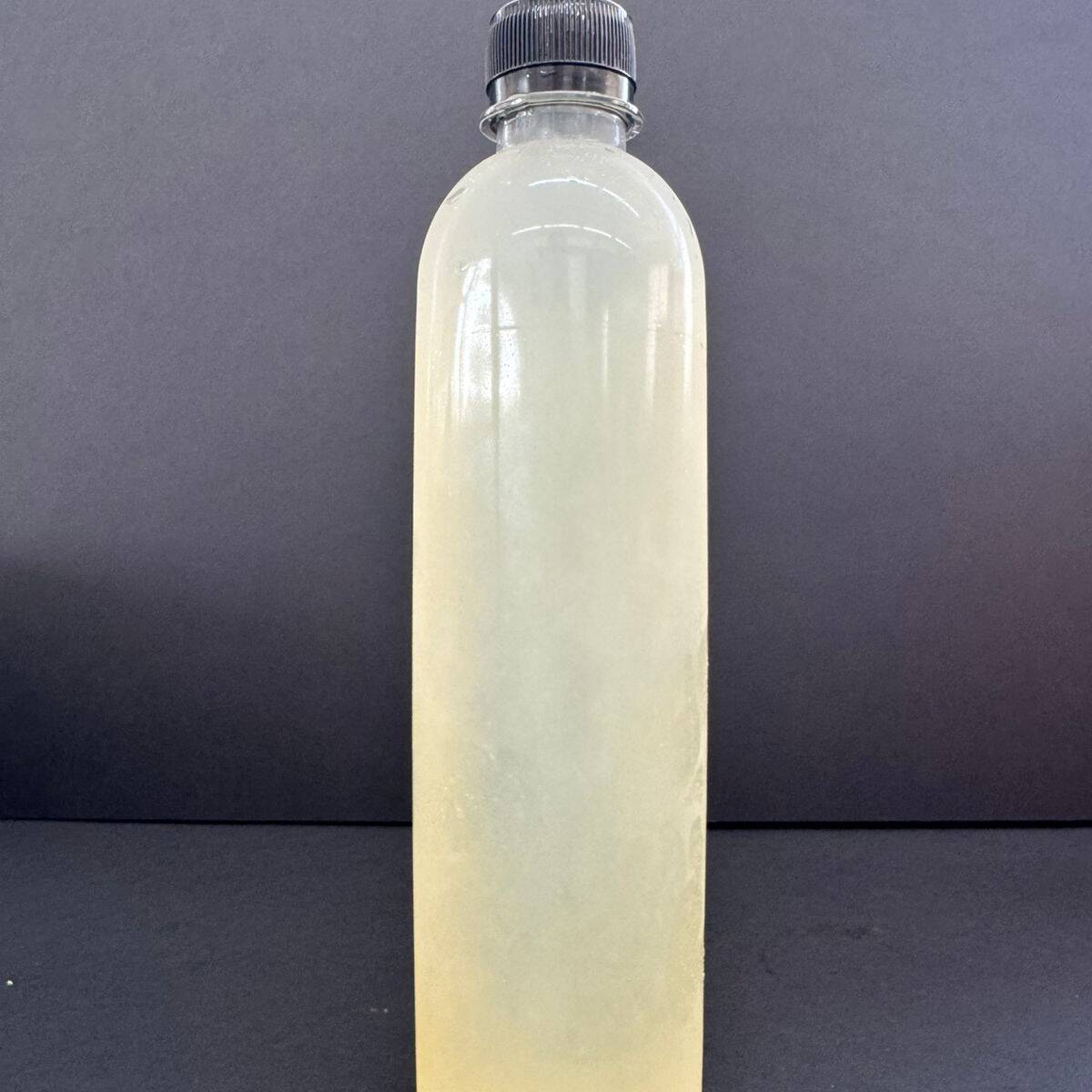 Agua de limon natural
