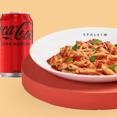 Um clássico romano preparado com penne importado da Itália, refogado ao azeite, e molho Matriciana (molho à base de tomate, cebola, alho, orégano e bacon assado). Acompanha Bebida.