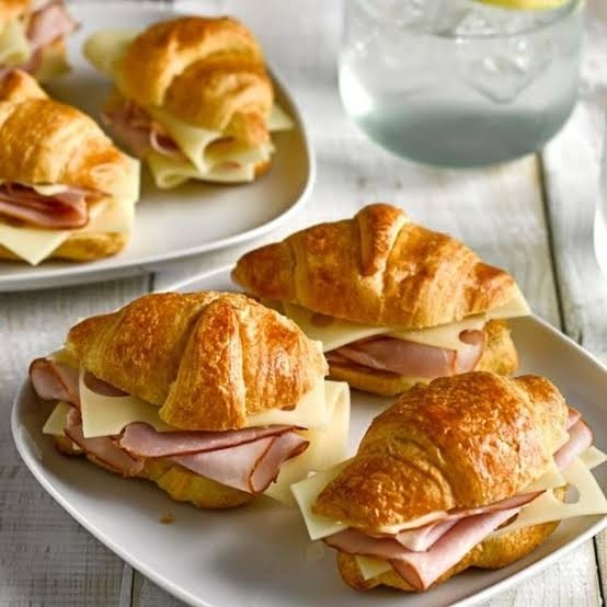 Croissant de Jamón
