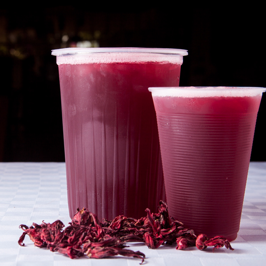 Agua de Jamaica con Azucar