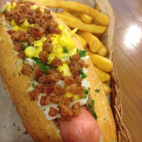 Hotdog Carnívoro con Papas