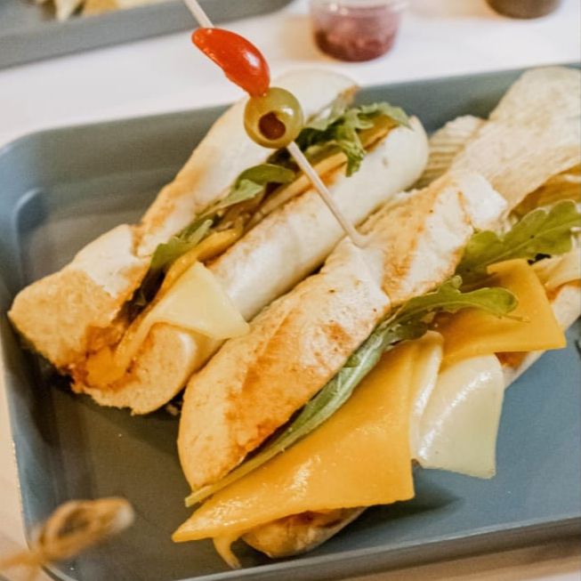 PANINI TRES QUESOS